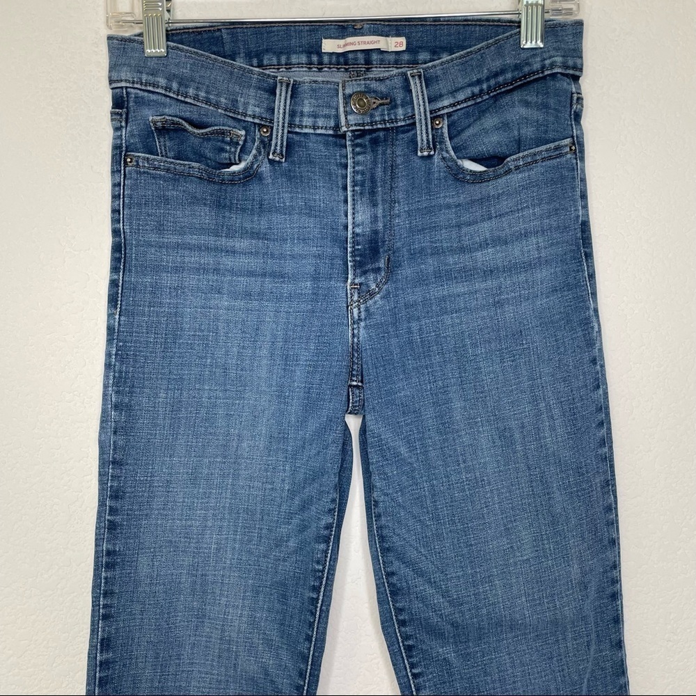 Levi’s slimming straight jeans 28 - Picture 2 of 16